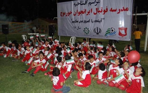 مدارس فوتبال در بوشهر توسعه می یابد