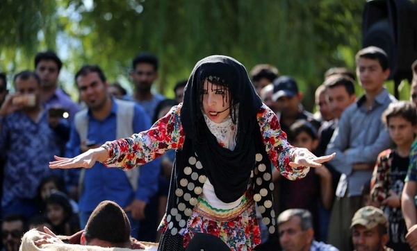 برگزاری جشنواره بین‌المللی تئاتر خیابانی در لاهیجان