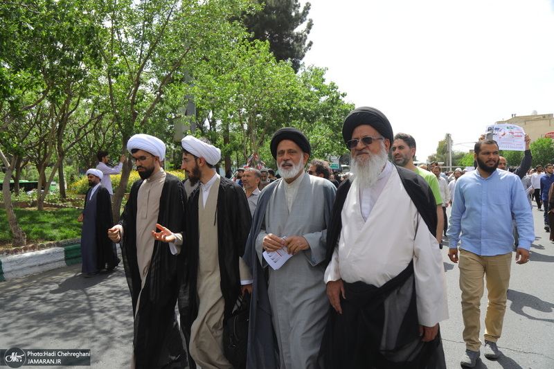 راهپیمایی نمازگزاران قمی در محکومیت جنایات رژیم صهیونیستی