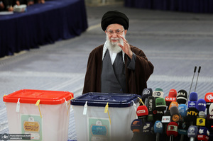  حضور رهبر انقلاب در انتخابات مجلس شورای اسلامی و مجلس خبرگان رهبری 