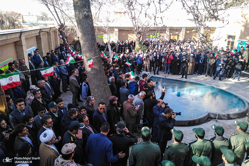 آیین نواختن زنگ انقلاب در بیت تاریخی حضرت امام(س) در خمین