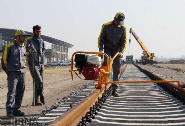 طرح ریل گذاری راه آهن اینچه برون- شاهرود اجرایی می شود