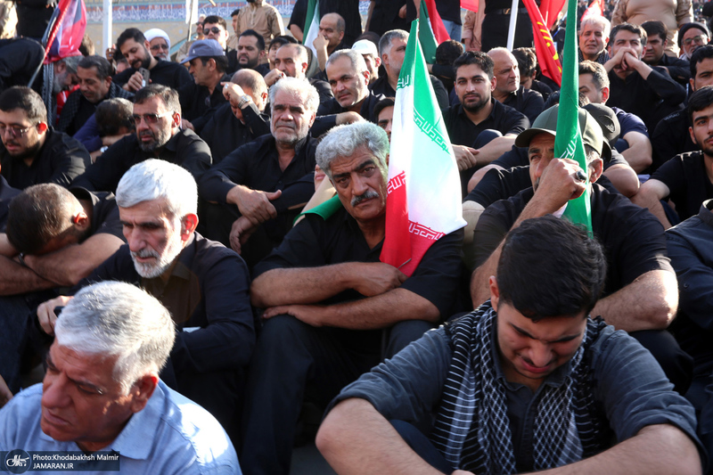 اقامه نماز بر پیکر مطهر رهبر شهید انقلاب-2