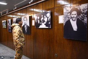 بازدید اقشار مختلف مردم از بیت امام خمینی (س) در جماران-1