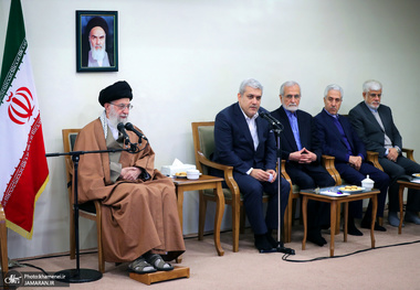 دیدار جمعی از مسئولان و محققان پژوهشکده علوم شناختی با رهبر معظم انقلاب