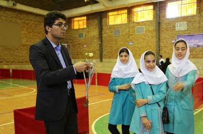 تیم بوشهر قهرمان مسابقات طناب زنی دانش آموزی این استان شد