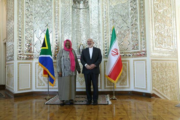 دیدار و گفتگوی محمد جواد ظریف با وزیر امور خارجه آفریقای جنوبی  
