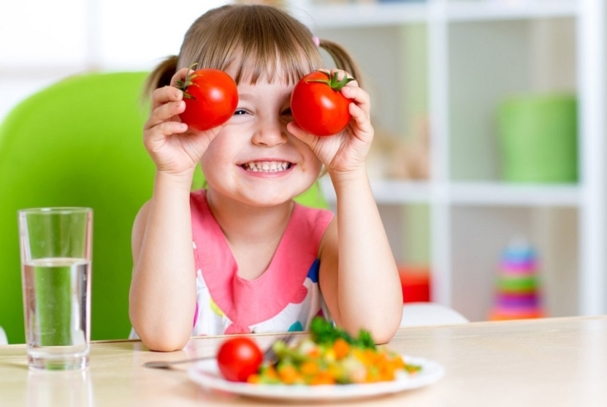 عوارض تشویق کودکان با مواد غذایی