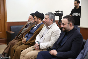 دیدار دکتر ظریف  معاون راهبردی رئیس جمهور و جمعی از مدیران با سید حسن خمینی