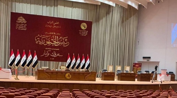 آخرین تحولات عراق/ فراخوان «کمیته حمایت از مشروعیت عراق» برای تظاهرات در مقابل منطقه سبز بغداد/ چارچوب هماهنگی: از طرح رئیس اقلیم کردستان برای گفت وگوی ملی استقبال می‌کنیم
