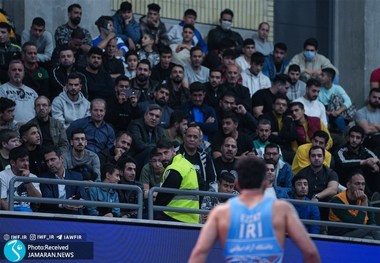 ویدیوی درگیری و چاقوکشی در کشتی فارس