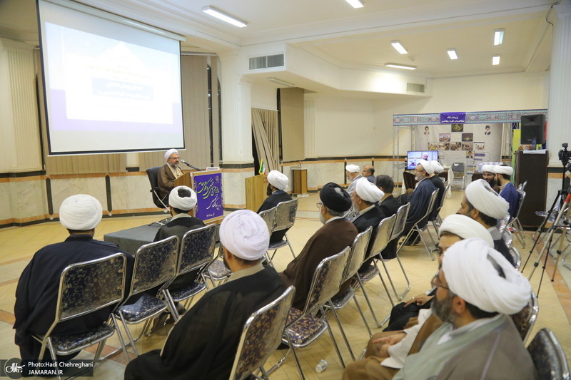 نشست علمی با موضوع تازه های پژوهشی انتشاراتی موسسه تنظیم ونشر آثار امام خمینی (ره)‎