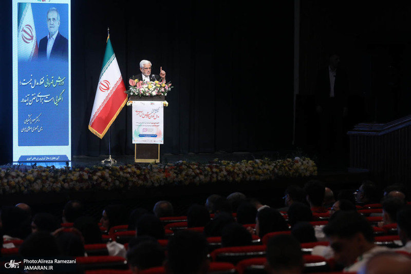 مراسم تجلیل از مدال آوران المپیک دانش آموزی