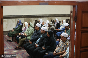 مراسم بزرگداشت امام خمینی(س) در آدریان زرتشتیان