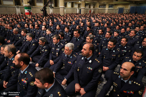 دیدار جمعی از فرماندهان و کارکنان نیروی هوایی ارتش با فرمانده معظم کل قوا