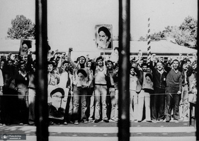 تصاویری کمتر دیده شده از تسخیر لانه جاسوسی