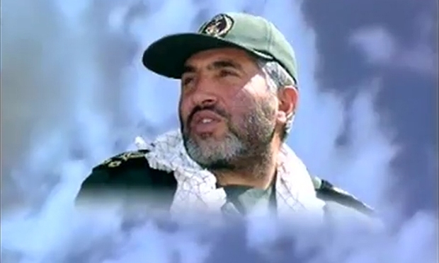 زائر ناشناس مزار شهید احمد کاظمی که بود؟