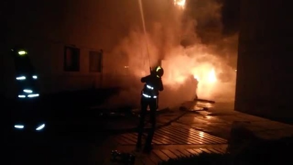 سوختن 3 نفر در آتش سوزی منزل مسکونی در مشهد