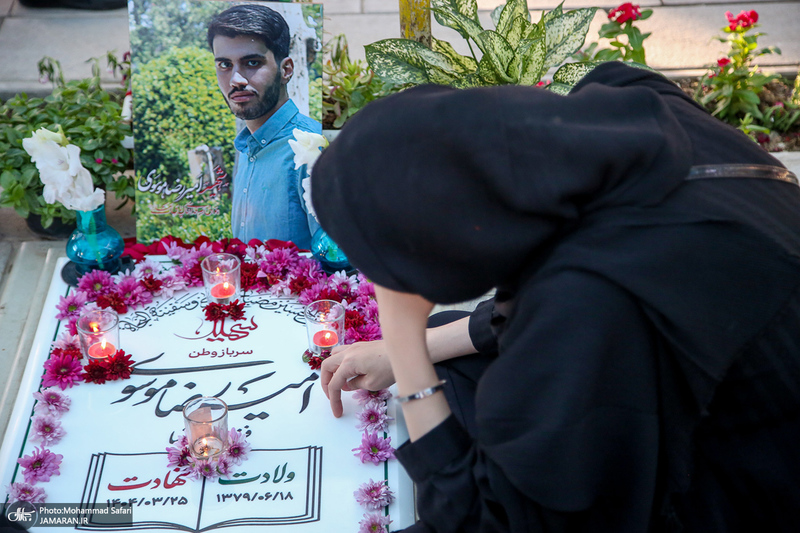 مراسم مهمانی لاله ها در بهشت زهرا (س) تهران