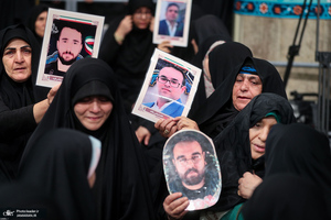 مراسم گرامیداشت عید میلاد پیامبر اکرم (ص) و امام صادق (ع) در حسینیه امام خمینی (ره)