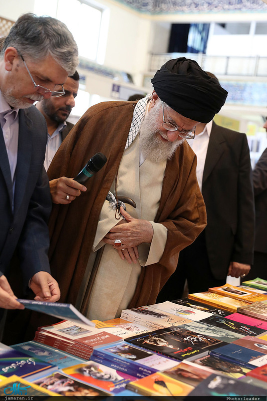 بازدید رهبر معظم انقلاب از سی و‌‌ یکمین نمایشگاه بین‌المللی کتاب تهران