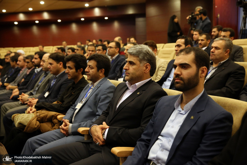 حضور سید حسن خمینی در اختتامبه مسایقات قرآنی ، اذان وتفسیر کارکنان بانک صادرات