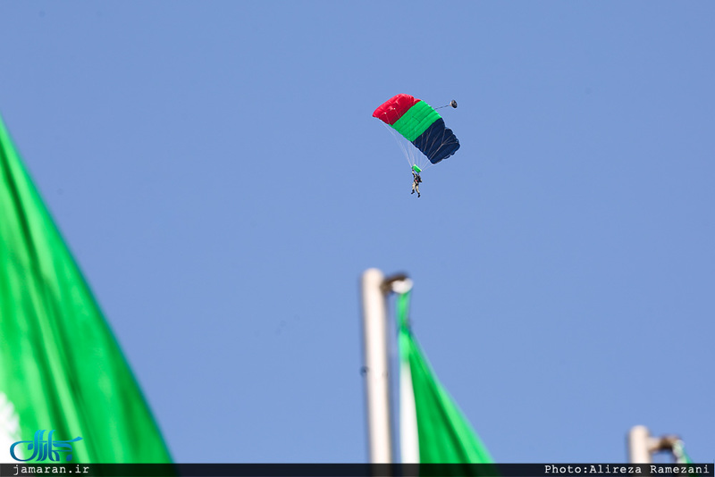 مراسم گرامیداشت روز ارتش جمهوری اسلامی ایران در جوار حرم امام خمینی(س)-1/ رژه