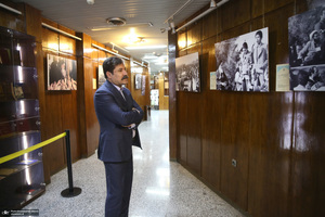 بازدید عبدالکریم حسین‌زاده، معاون امور توسعه روستایی و مناطق محروم کشور  از بیت امام خمینی (س) در جماران