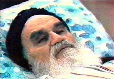موضوعی که حاج احمدآقا را نگران کرده بود چه بود؟