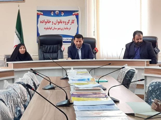 نقش سازنده زنان در جامعه باید تقویت شود