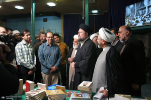 دیدار اعضای جبهه فرهنگی نقلاب اسلامی با سید حسن خمینی