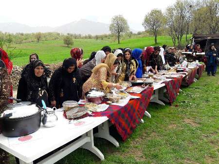 جشنواره روستای سالم در شهرستان جوانرود برگزار شد