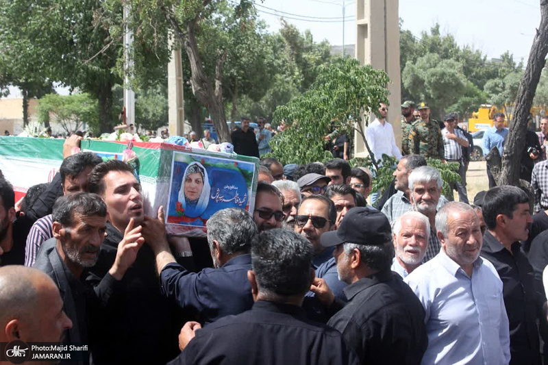 مراسم تشییع پیکر مطهر شهدای حمله رژیم صهیونیستی در خمین