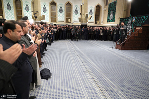 آخرین شب مراسم عزاداری شهادت حضرت فاطمه‌زهرا (س) در حسینیه امام خمینی