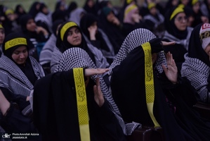 گردهمایی مسئولین بسیج دانشجویی و طلاب بسیجی در حرم امام با سخنرانی رئیس‌جمهور پزشکیان (30)