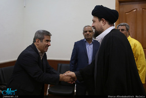 دیدار جمعی از آزادگان با سید حسن خمینی 