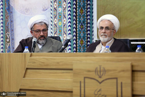 نشست نقد و بررسی کتاب نسی و کبیسه به همراه رونمایی از کتاب فقه و نجوم