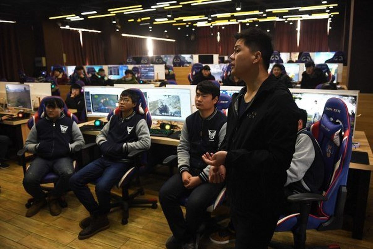آموزش بازی های ویدیویی در یک مدرسه چینی!