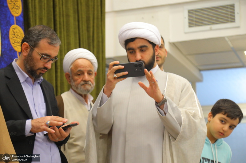 عمامه گذاری طلاب به مناسبت نیمه شعبان