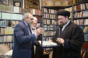 دیدار دست اندرکاران هفته فرهنگی بر استان آفتاب با سید حسن خمینی