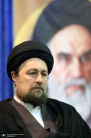 دیدار جمعی از دانش آموزان ورزشکار با سید حسن خمینی