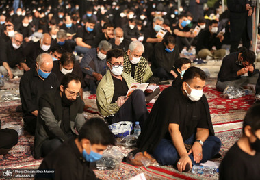 عزاداری شب دوازهم محرم در حرم امام خمینی(س)