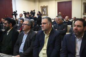 دیدار وزیر و کارکنان وزارت نیرو با سید حسن خمینی