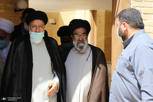 بازدید رئیس جمهوری از بیت تاریخی امام خمینی (س) در خمین