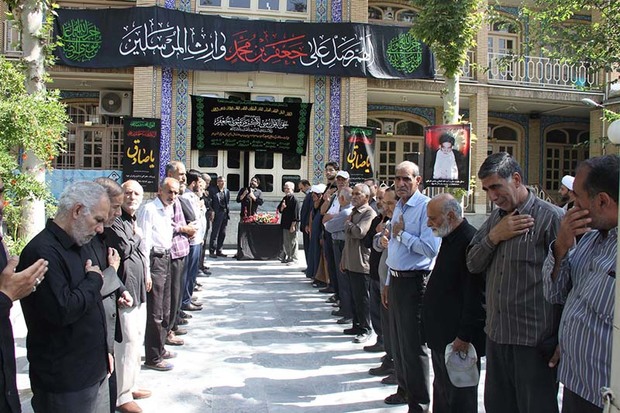 بروجرد درسالروز شهادت امام صادق(ع) سوگوارشد