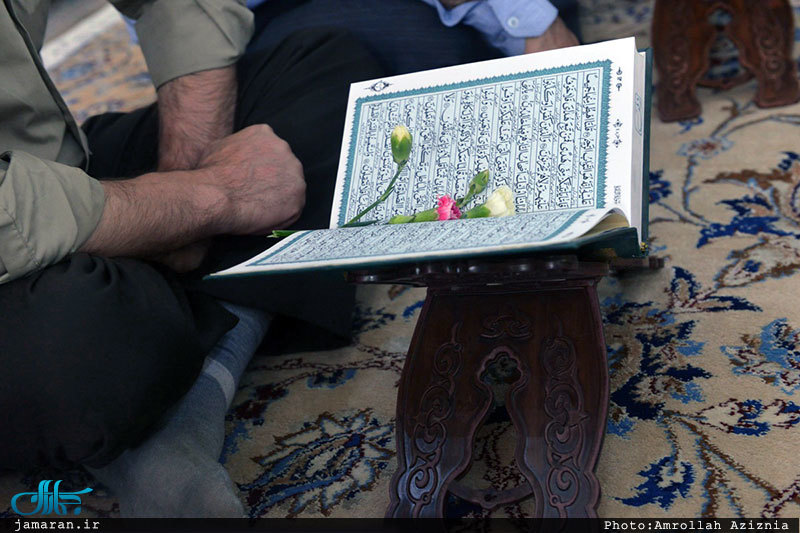 محفل انس با قرآن در حرم مطهر امام خمینی(س)