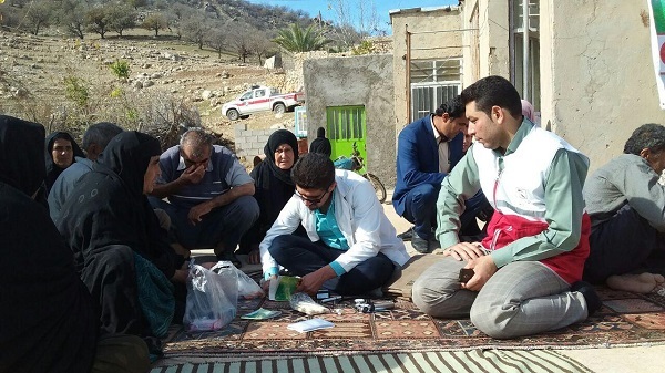 شانزدهمین کاروان سلامت هلال احمر در روستای گوراب کهگیلویه