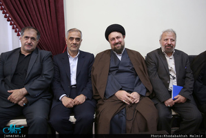 دیدارجمعی از فعالان ستادهای انتخاباتی دکتر روحانی با سید حسن خمینی