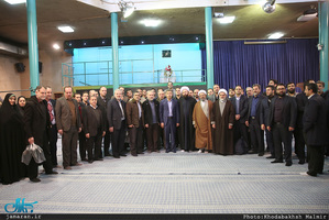 تجدید میثاق ، اصناف، نهادها، سازمان ها و اقشار مختلف مردم با آرمان های امام خمینی