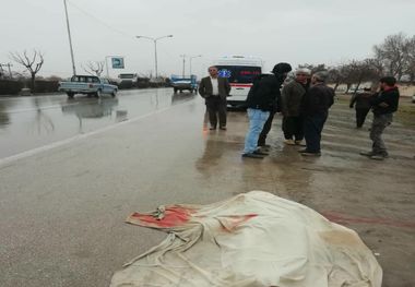 عابر پیاده بر اثر برخورد خودرو در جاده نیشابور درگذشت